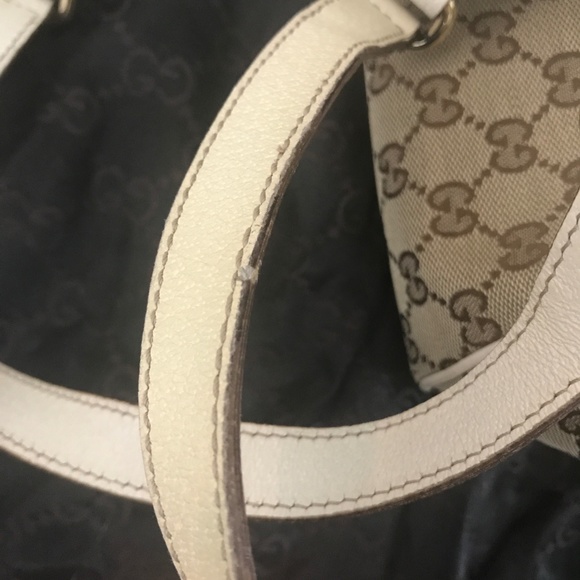 Gucci Shoulder Bag in Canvas - Picture 8 of 8